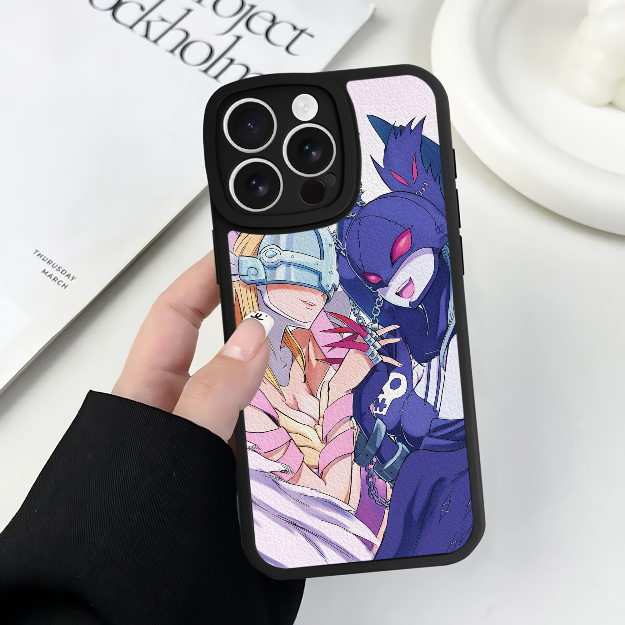（画像用） Digimon デジタルモンスター/デジモン 【iPhone 16シリーズ対応】シリコンスマホケース（レザー調） 材質：シリコン